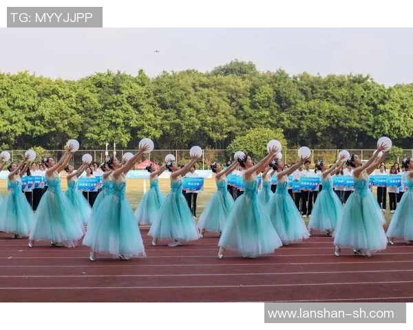 热爱舞蹈的足球巨星们展现激情与才华的完美结合