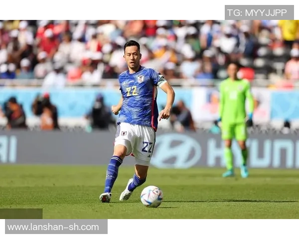 日本足球明星发型男的时尚风格与魅力解析